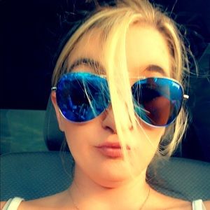 Meet your Posher, Brandy